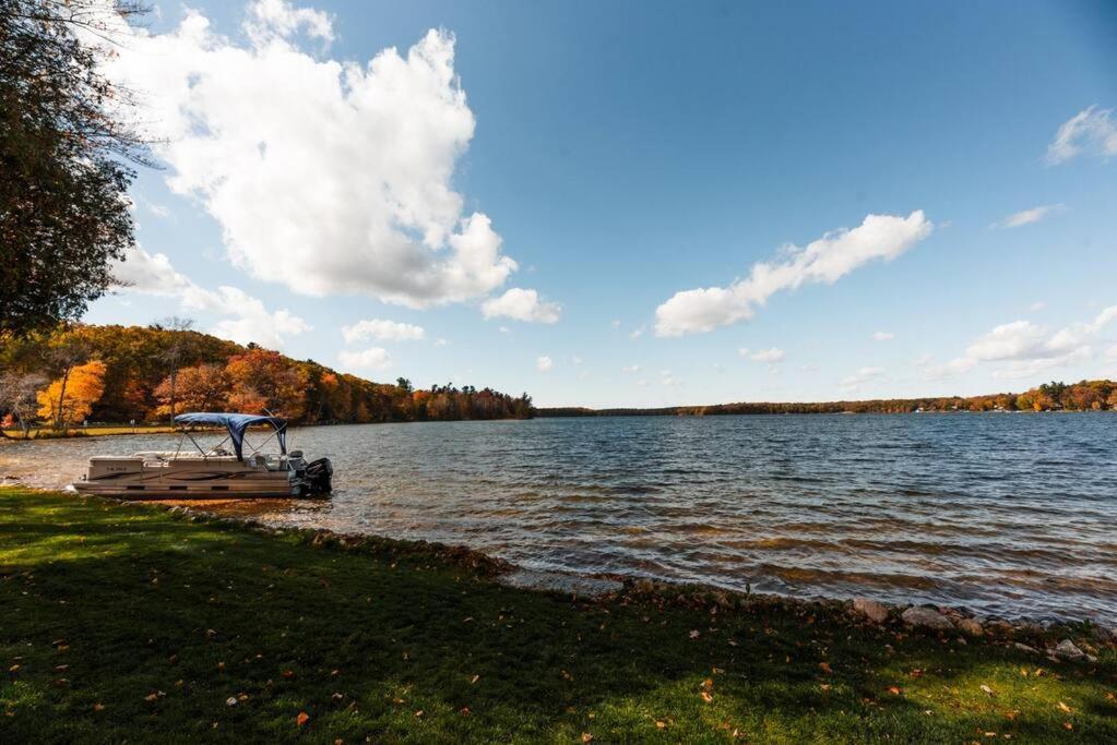 Big Blue Lake Cottages, Llc - Cottage #5 Holton Екстер'єр фото