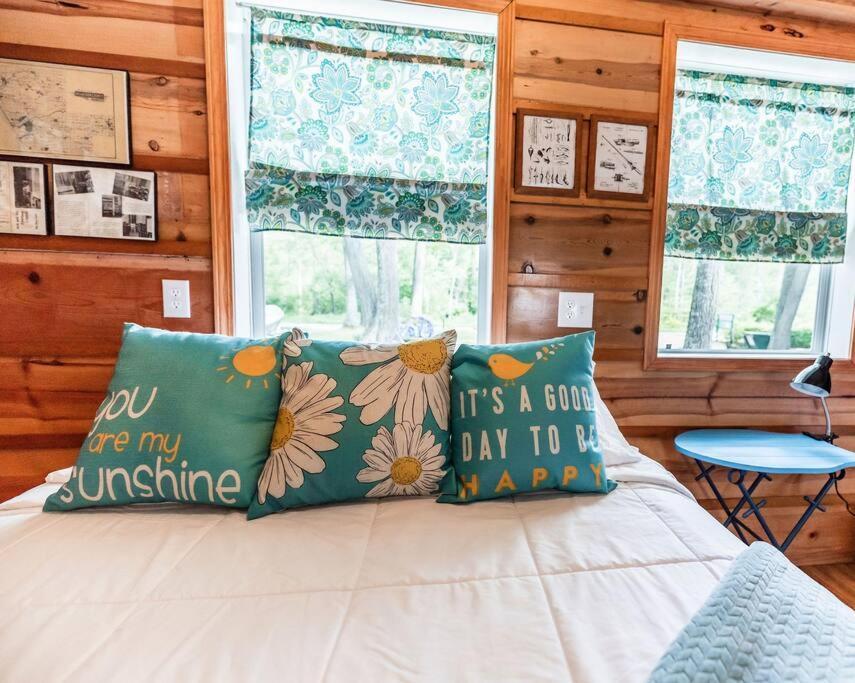 Big Blue Lake Cottages, Llc - Cottage #5 Holton Екстер'єр фото