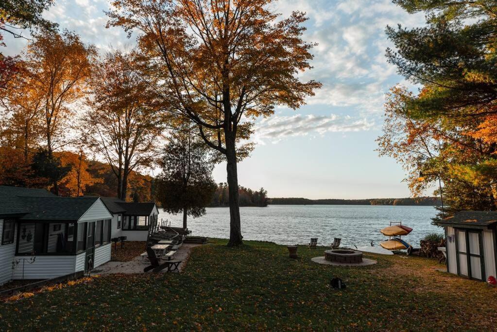 Big Blue Lake Cottages, Llc - Cottage #5 Holton Екстер'єр фото
